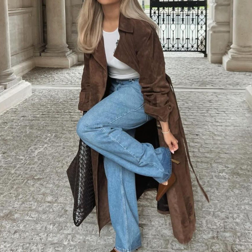 Długi płaszcz z kołnierzem typu flip-finger